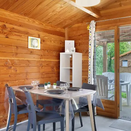 Camping Confort 15 Saint-Gervais (Vendee)